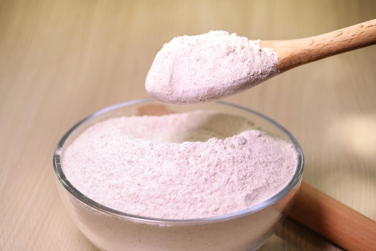 perbedaan tepung terigu protein rendah sedang dan tinggi